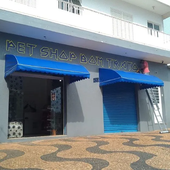 Cobertura de Lona em Suzano SP — Instalação em área gourmet com churrasqueira