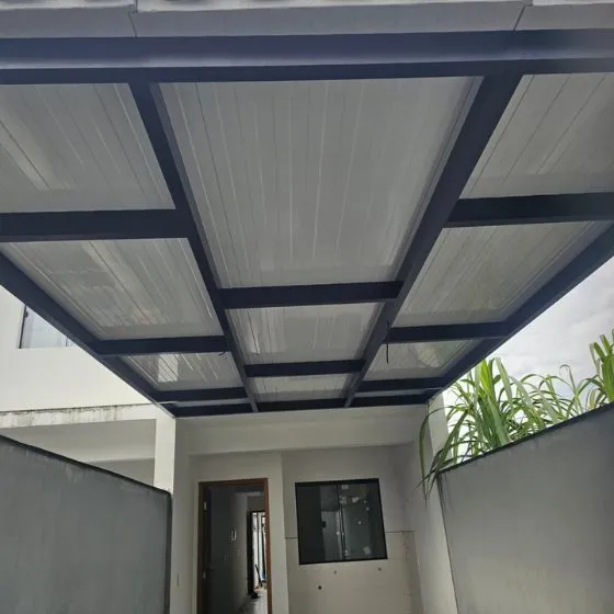 Pergotelha em Suzano SP — Instalação em estacionamento